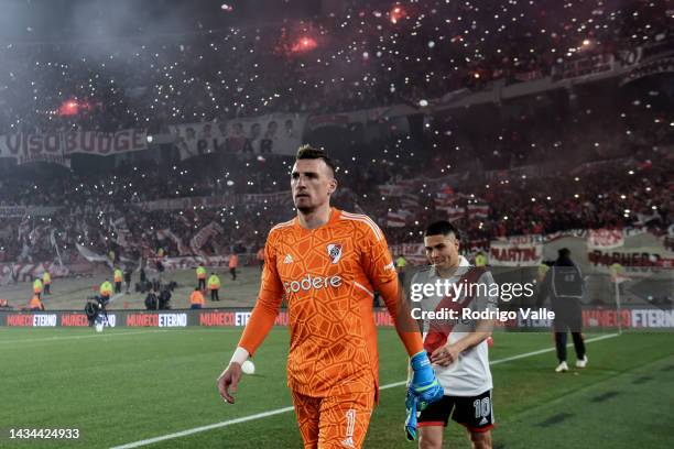 Franco Armani of River Plate looks on before a match between River Plate and Rosario Central as part of Liga Profesional 2022 at Estadio Más...