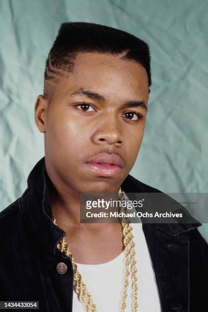 American DJ and rapper D-Nice posing for a portrait session, circa 1987.