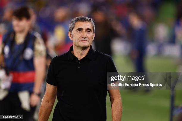 Ernesto Valverde, head coach of Athletic Club, looks on during the spanish league, La Liga Santander, football match played between Getafe CF and...