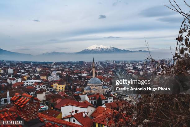 cityscape of prizren in kosovo. balkan countries. - 科索沃 個照片及圖片檔