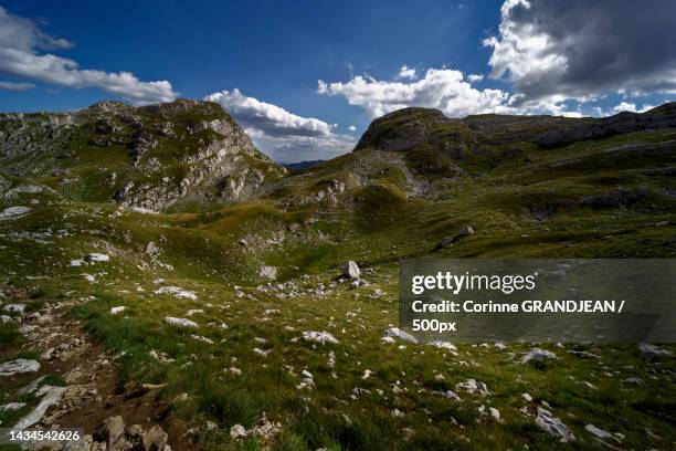 scenic view of mountains against sky,montenegro - corinne paradis - fotografias e filmes do acervo