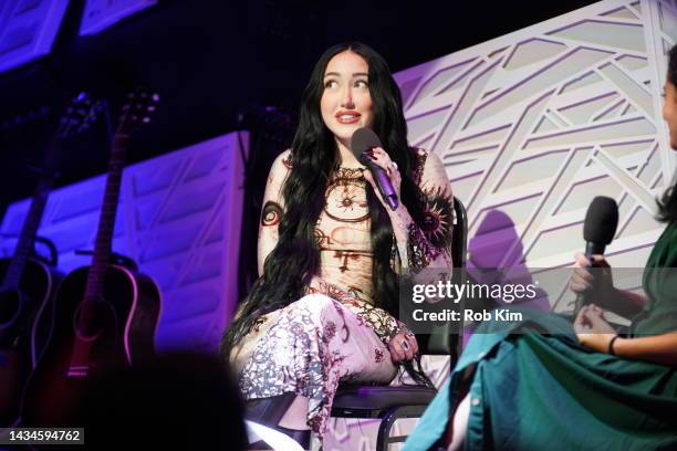 Noah Cyrus Photos and Premium High Res Pictures - Getty Images
