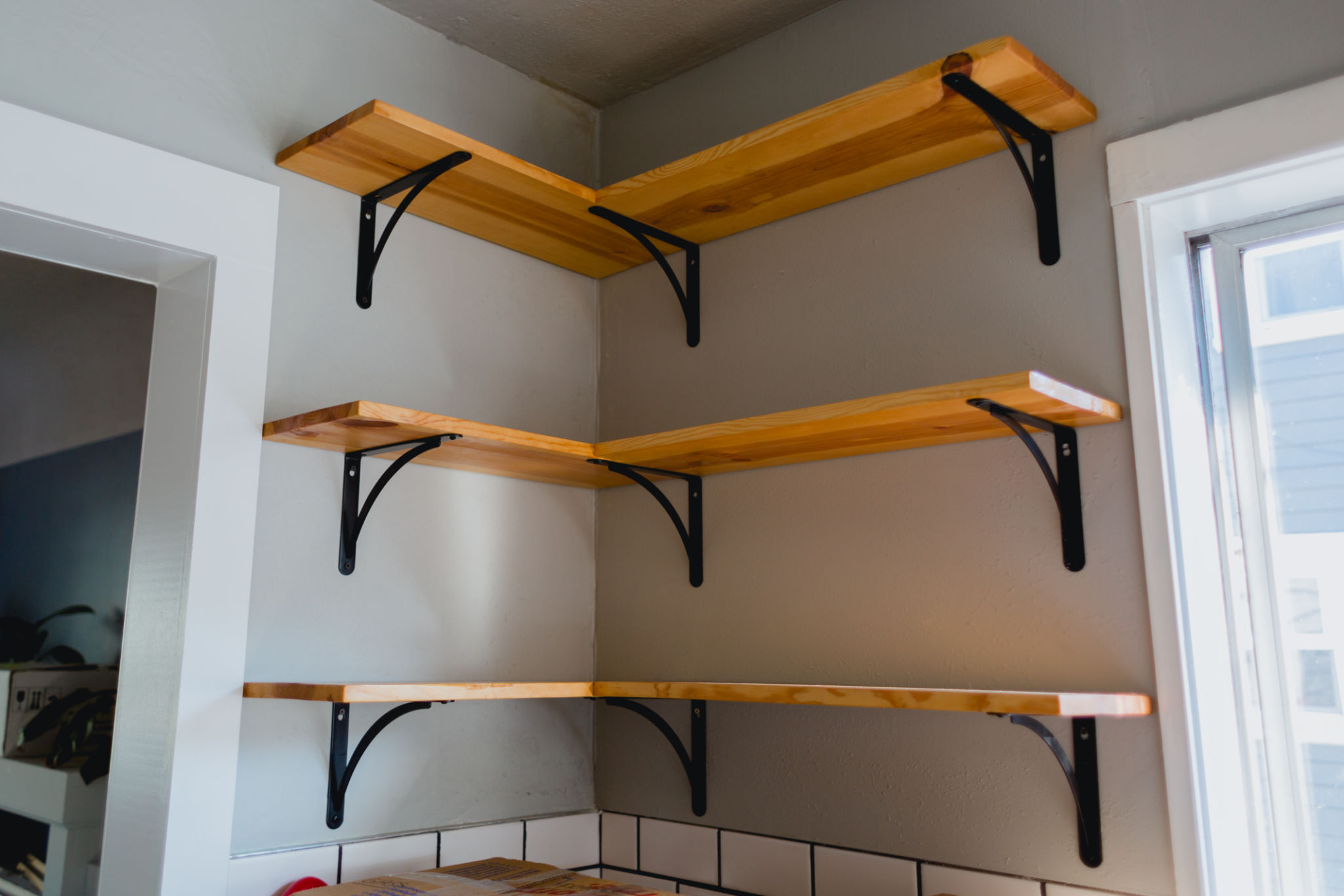kitchen open shelving