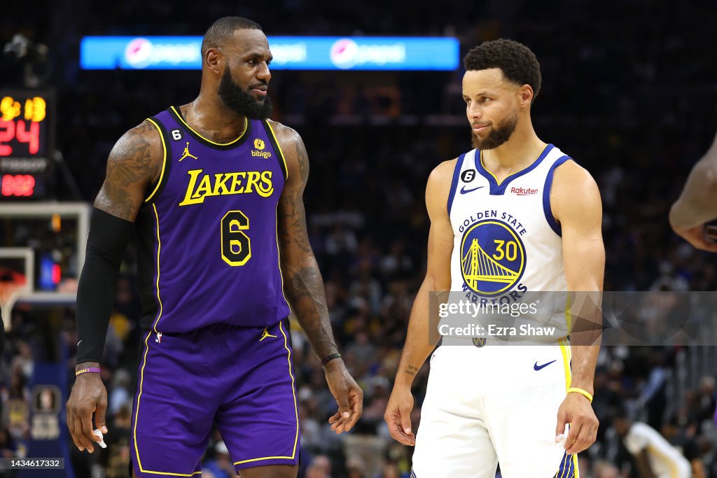 Los Angeles Lakers v Golden State Warriors
