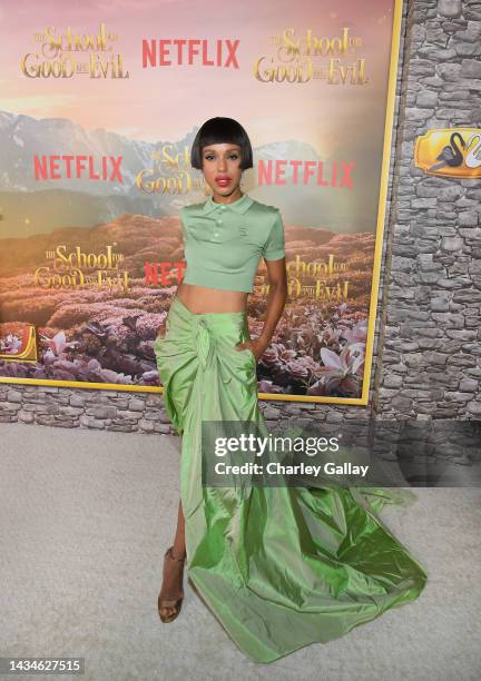 Kerry Washington attends the World Premiere Of Netflix's The School For Good And Evil at Regency Village Theatre on October 18, 2022 in Los Angeles,...