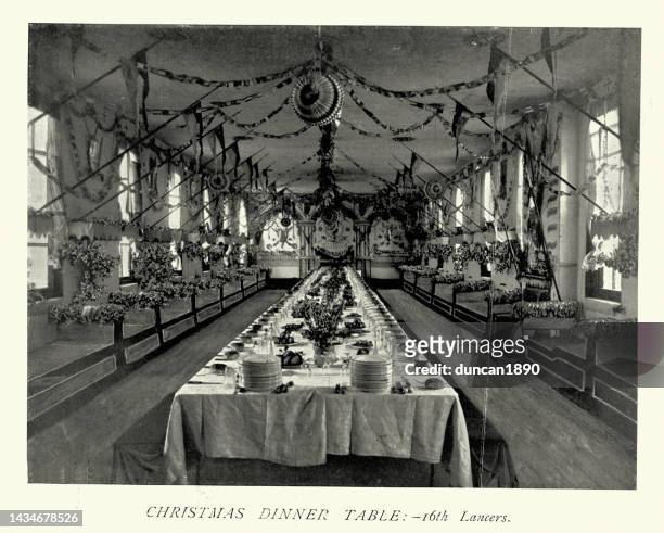 ilustrações, clipart, desenhos animados e ícones de mesa de jantar de natal, quartel do 16º lanceiros da rainha, século xix vitoriano, história militar britânica - army christmas