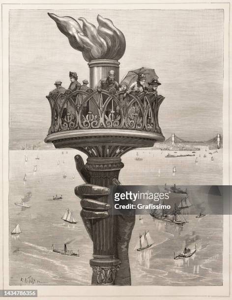 ilustraciones, imágenes clip art, dibujos animados e iconos de stock de estatua de la libertad turista de nueva york en la llama 1888 - statue of liberty drawing