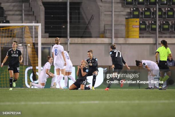 Valentina Cernoia of Juventus celebrates scoring their side's first goal with teammates during the UEFA Women's Champions League group C match...