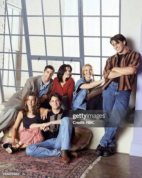 Season 1 -- Pictured: DAvid Schwimmer as Ross Geller, Courteney Cox as Monica Geller, Lisa Kudrow as Phoebe Buffay, Matt LeBlanc as Joey Tribbiani...