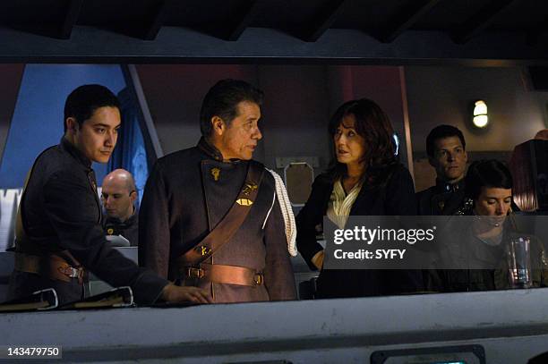 Channel -- "Water" Episode 2 -- Aired 10/25/04 -- Pictured: Edward James Olmos as Commander William Adama, Mary McDonnell as President Laura Roslin,...