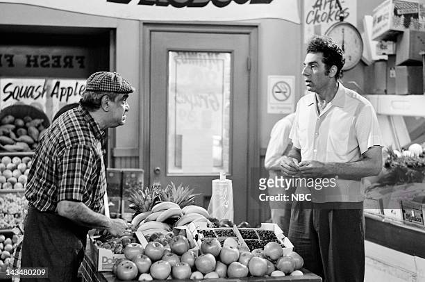 bala Destino Kilómetros SEINFELD -- "The Mango" Episode 1 -- Pictured: Leonard Termo as Joe,...  News Photo - Getty Images