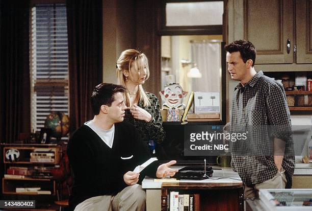 The One with All the Jealousy" Episode 12 -- Pictured: Matt LeBlanc as Joey Tribbiani, Lisa Kudrow as Phoebe Buffay, Matthew Perry as Chandler Bing