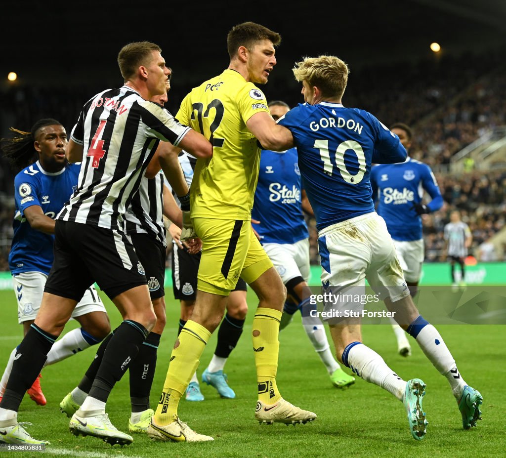 Newcastle United v Everton FC - Premier League