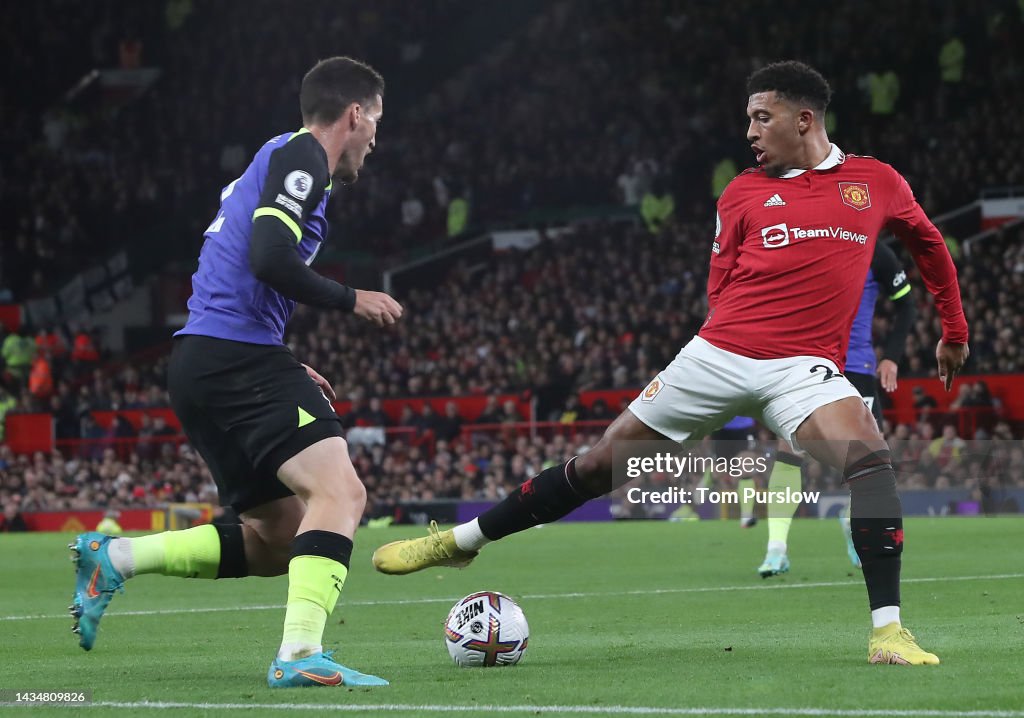 Manchester United v Tottenham Hotspur - Premier League