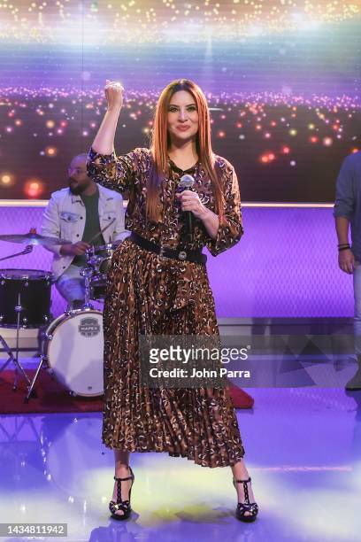 Myriam Hernández performs during the visit to "Despierta America" at Univision Studios on October 19, 2022 in Doral, Florida.