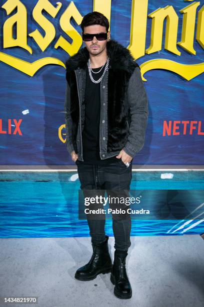 Singer Abraham Mateo attends the "Puñales Por La Espalda: El Misterio De Glass Onion" premiere at Callao cinemas on October 19, 2022 in Madrid, Spain.