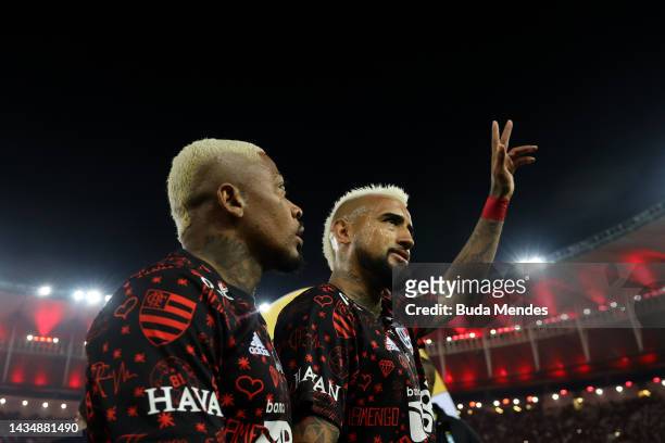 Arturo Vidal of Flamengo acknowledges fans prior to the second leg match of the final of Copa do Brasil 2022 between Flamengo and Corinthians at...