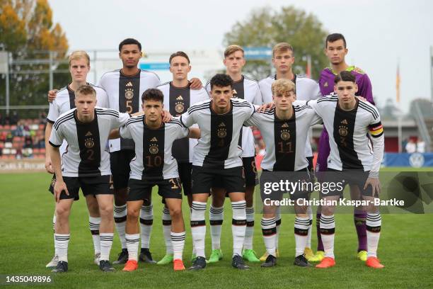 Teamphoto Germany U19 during the International Friendly match between Switzerland U19 and Germany U19 at Stadion FC Solothurn on October 20, 2022 in...