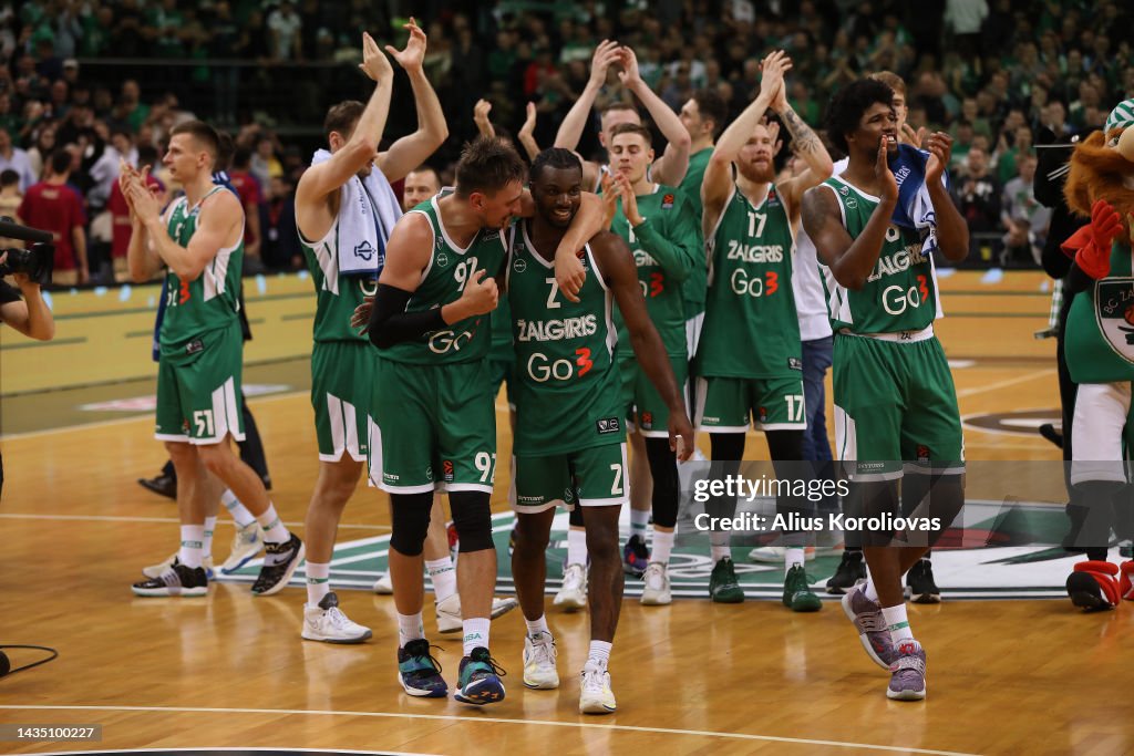 Zalgiris Team Zalgiris team in action during the 2022/2023 Turkish Airlines... News ...