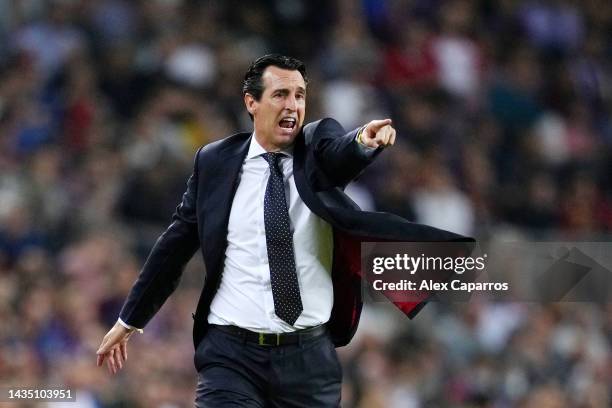 Unai Emery, Head Coach of Villarreal CF reacts during the LaLiga Santander match between FC Barcelona and Villarreal CF at Spotify Camp Nou on...