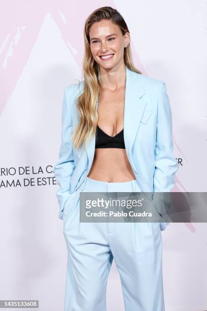 Model attends the "Cancer Ball" Charity Dinner presented by Elle Magazine at the Royal Theatre on October 20, 2022 in Madrid, Spain.