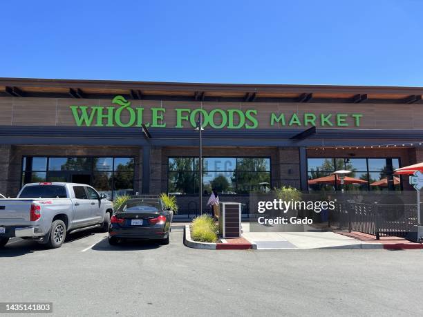 Facade of a Whole Foods Market grocery store in Walnut Creek, California, August 14, 2022. Photo courtesy Sftm.