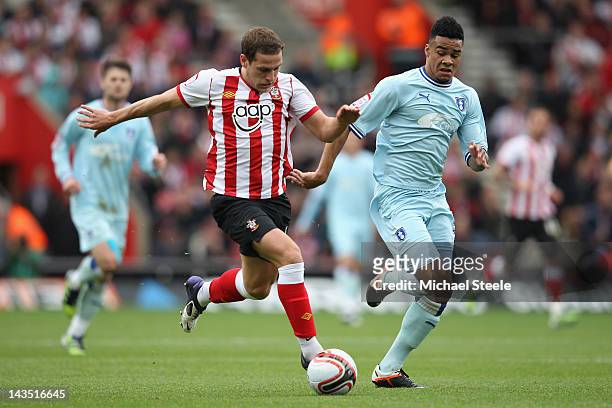Billy Sharpe of Southampton takes on Jordan Willis of Coventry City during the npower Championship match between Southampton and Coventry City at St...