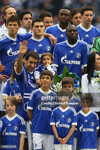 Raul Gonzalez of Schalke and his children say farewell to the fans after winning 4-0 the Bundesliga match between FC Schalke 04 and Hertha BSC Berlin...