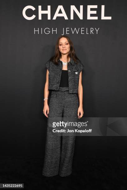 Marion Cotillard attends the CHANEL dinner to celebrate the 1932 High Jewelry Collection on October 20, 2022 in Los Angeles, California.
