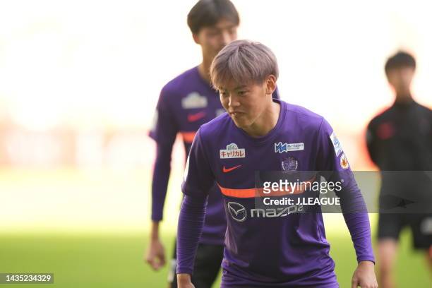 Makoto MITSUTA of Sanfrecce Hiroshimas warms up during the official practice and press conference ahead of J.LEAGUE YBC Levain Cup final between...