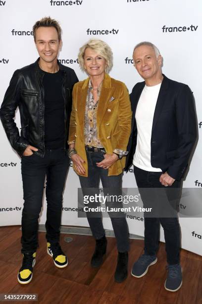 Cyril Feraud, Sophie Davant and Samuel Etienne attend the Telethon press conference at France Television on October 21, 2022 in Paris, France.