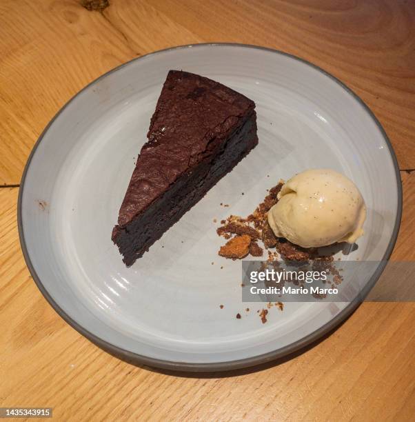 chocolate cake with ice cream - chocolate cake above stock pictures, royalty-free photos & images