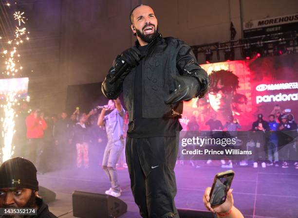 Drake performs during Wicked Featuring 21 Savage at Forbes Arena at Morehouse College on October 19, 2022 in Atlanta, Georgia.