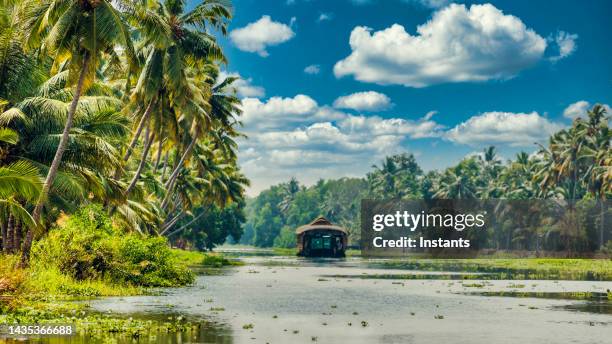 kerala backwaters houseboat trip - kerala stock pictures, royalty-free photos & images