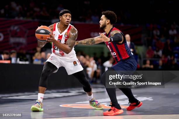 Isaiah Canaan of Olympiacos Piraeus hurt for the ball with Markus Howard of Cazoo Baskonia Vitoria Gasteiz during the 2022/2023 Turkish Airlines...