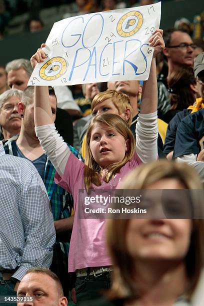 Young fan holds up a sign during the game between the Indiana Pacers and Orlando Magic in Game One of the Eastern Conference Quarterfinals during the...