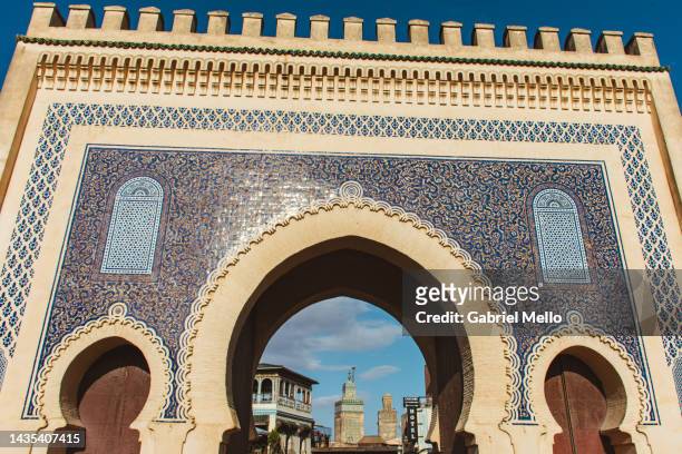 bab bou jeloud in fez - bab boujeloud stock pictures, royalty-free photos & images