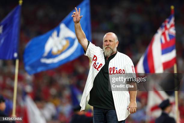 Former Philadelphia Phillies player Matt Stairs prepares to throw out the ceremonial first pitch prior to game three of the National League...