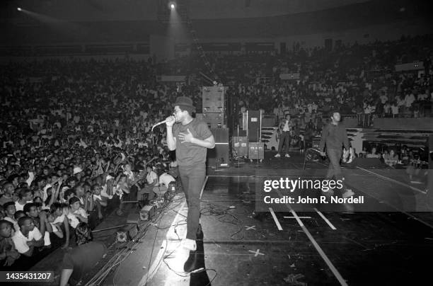 American rapper Darryl "DMC" McDaniels and rapper, producer, DJ and television personality Joseph "Run" Simmons, of the American hip hop group...