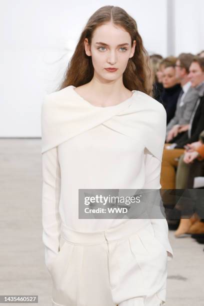 Kelly Thomas Model 425 Kelly Thomas Fashion Model Stock Photos, High-Res Pictures, and ...