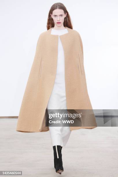 Kelly Thomas Model 425 Kelly Thomas Fashion Model Stock Photos, High-Res Pictures, and ...