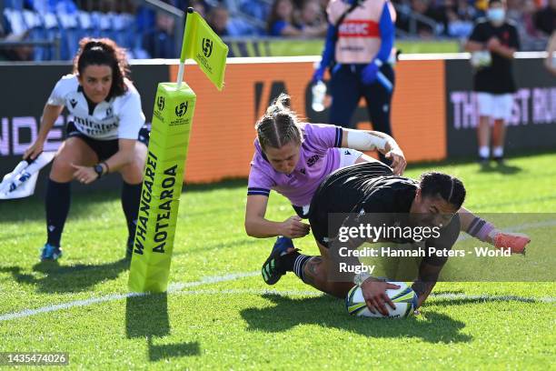 Renee Wickliffe of New Zealand scores a try during the Pool A Rugby World Cup 2021 match between New Zealand and Scotland at Northland Events Centre...