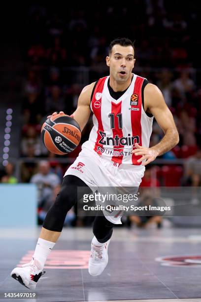Kostas Sloukas of Olympiacos Piraeus in action during the 2022/2023 Turkish Airlines EuroLeague Regular Season Round 4 match between Cazoo Baskonia...