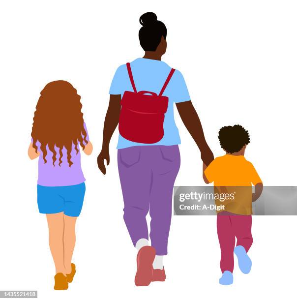 ilustrações, clipart, desenhos animados e ícones de de volta à escola mãe e crianças mochila vermelha - holding hands