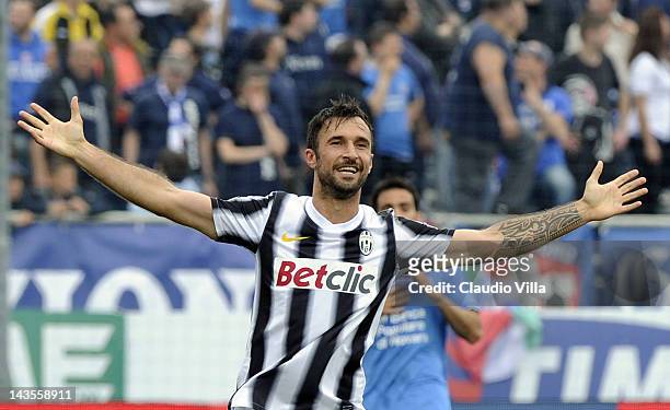 Mirko Vucinic of Juventus FC celebrates scoring the first goal during the Serie A match between Novara Calcio and Juventus FC at Silvio Piola Stadium...