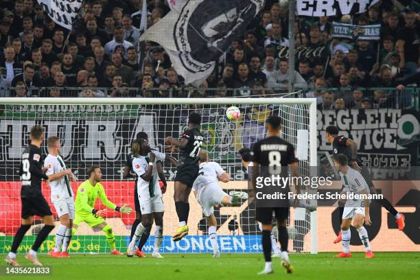 Junior Dina Ebimbe of Eintracht Frankfurt scores their team's second goal during the Bundesliga match between Borussia Mönchengladbach and Eintracht...