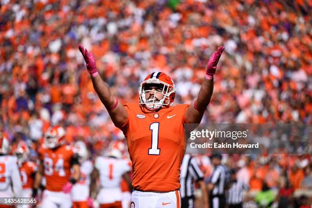 Will Shipley of the Clemson Tigers celebrates his first quarter touchdown against the Syracuse Orange at Memorial Stadium on October 22, 2022 in...