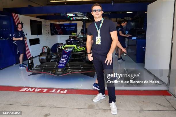 Scott Eastwood visits Williams Racing during the Formula 1 United States Grand Prix at Circuit of The Americas on October 22, 2022 in Austin, Texas.