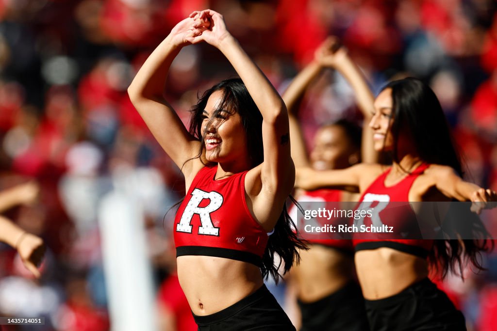 Chantaya Rutgers Rutgers Scarlet Knights cheerleaders perform during a college... News ...