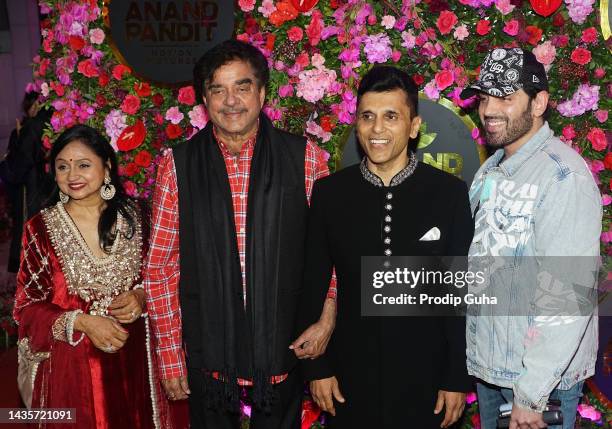 Shatrughan Sinha Photos and Premium High Res Pictures - Getty Images